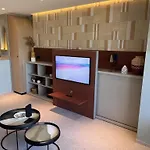 Luxurious On The 아파트 생로랑뒤바르
