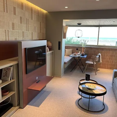 아파트 Luxurious On The 생로랑뒤바르